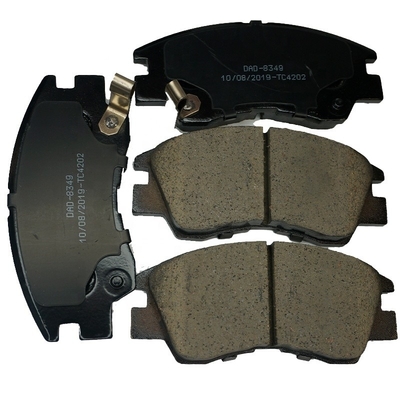 DG9C2M007DB OEM स्वीकृत सिरेमिक लो मेटल डिस्क ब्रेक पैड OE 5333798 5341207 5341209